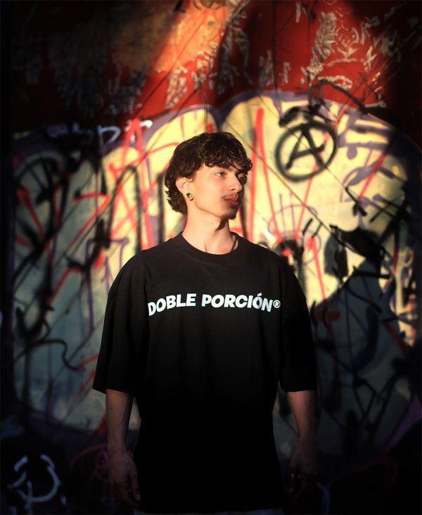 Camiseta Oversize Doble porción negra