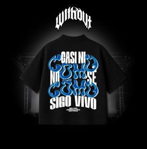 CREADOR _Mesa de trabajo 1 copia Camiseta Oversize Tren a vapor negra