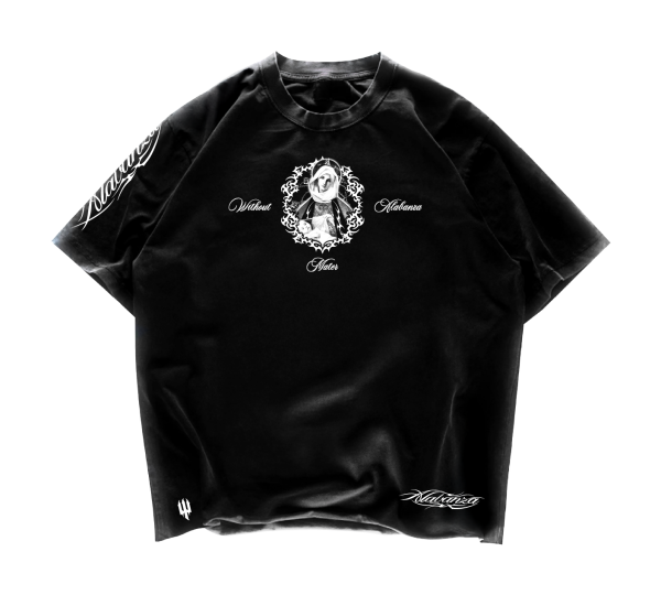 Camiseta Oversize "Matter Vita Gratia" | Negra